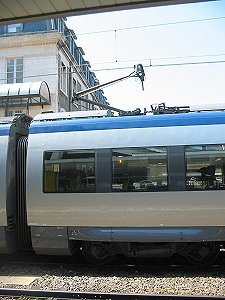 t215b.jpg (22710 octets)