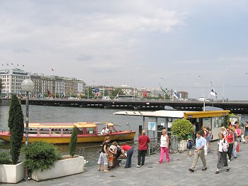 boat01.jpg (25255 octets)